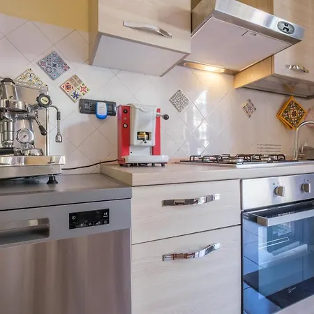 Casa A 100 Mt Dal Mare Holiday home *